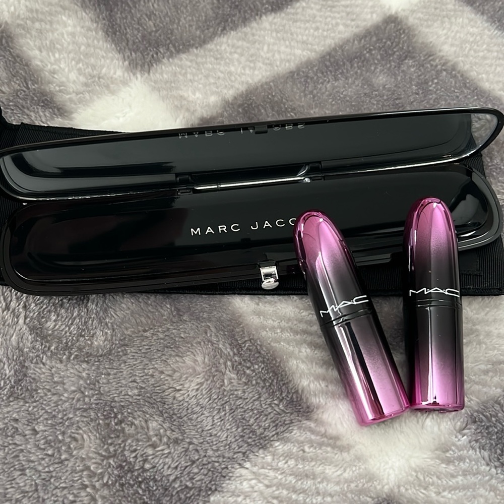 Marc Jacob’s & MAC bundle